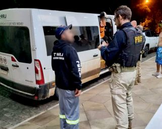 JBS Aves é alvo de Ação Civil Pública por exploração de trabalhadores na apanha de aves em Arvorezinha